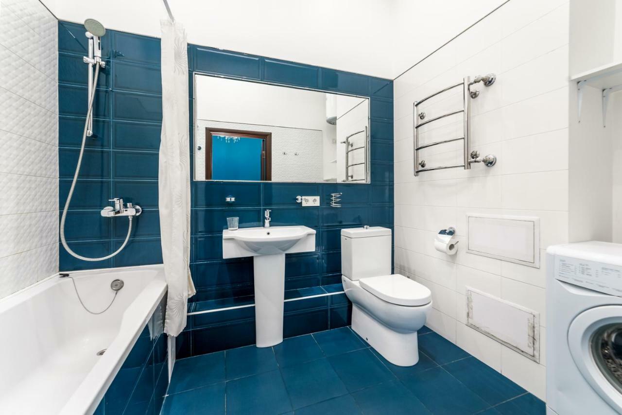 Stylish Apartment With A Balcony Overlooking The Park Odessa Dış mekan fotoğraf